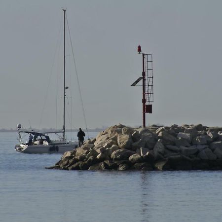 70 sq m Apartment at Saint Martin's Harbour Mali Lošinj Extérieur photo