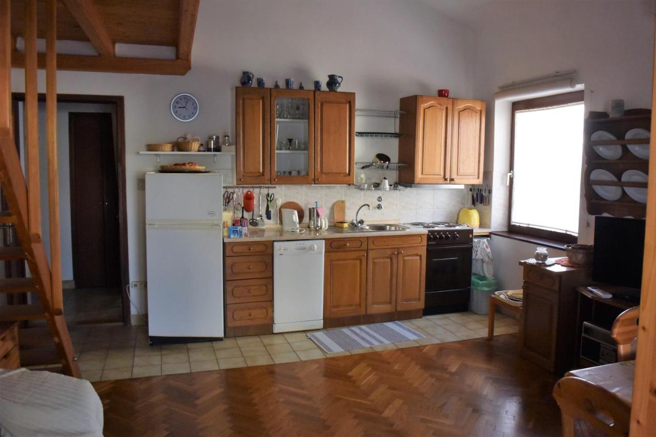 70 sq m Apartment at Saint Martin's Harbour Mali Lošinj Chambre photo
